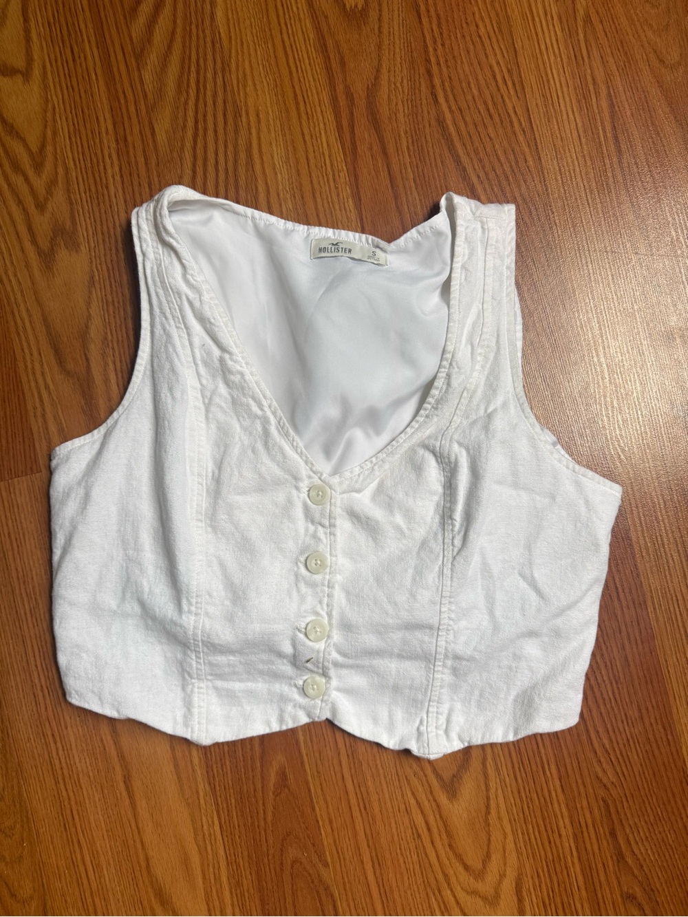Hollister White Button-Front Cropped Vest